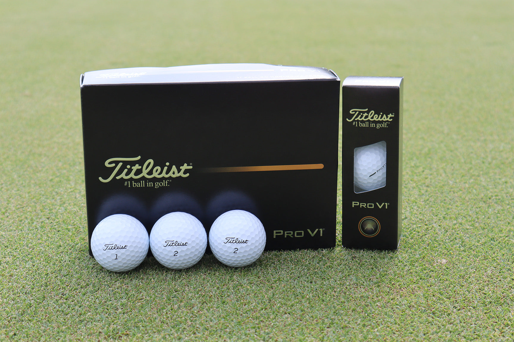 New Titleist Pro V1 (White)