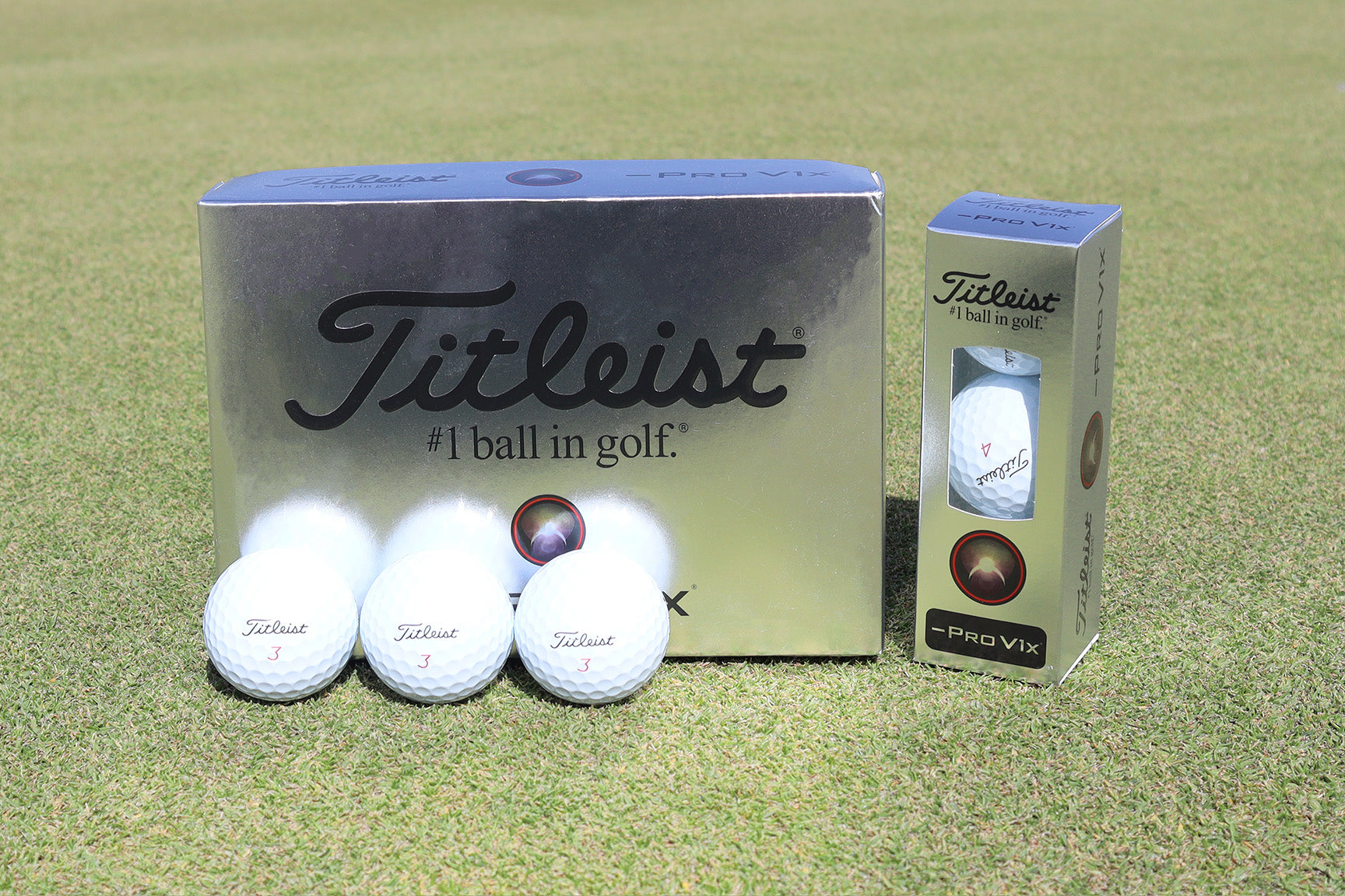 New Titleist Pro V1x Left Dash (White)